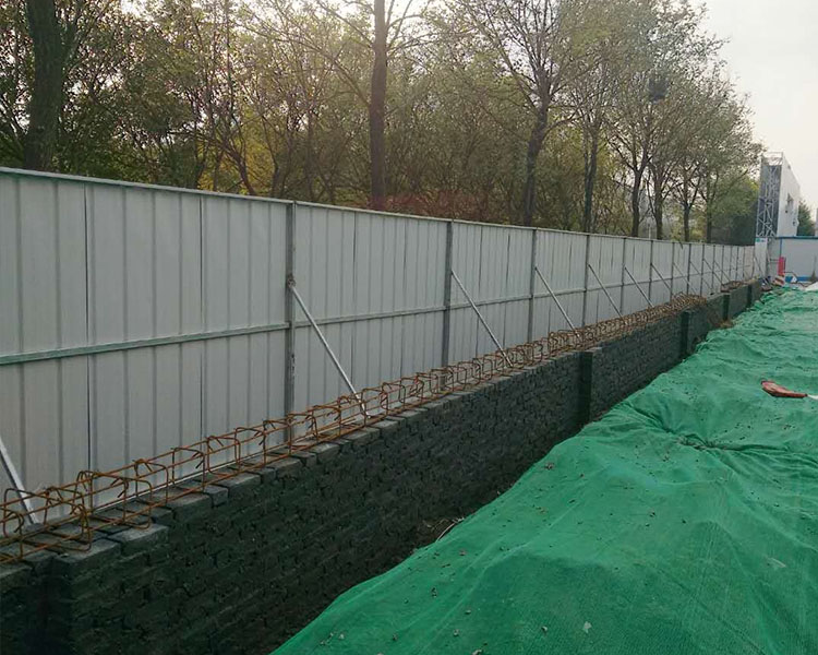 石景山工程围挡板案例